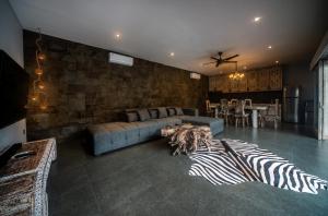 Luxury-Sang Villa- Central Sanur