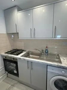 Garden Lodge - 阿夫雷