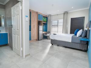 La Rochelle Studio Apartments by Heybert