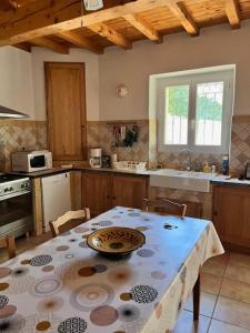 Maisons de vacances Maison de village en Provence : photos des chambres