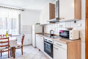 Apartment 1 with pool