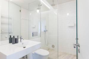 Photographers Place Ferragial City Center Oasis