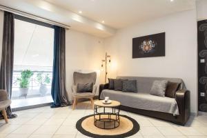 Elegant Spacious 2Bd Apt with Balcony in Petralona
