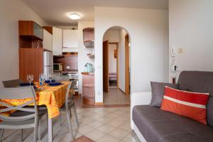 La casa di Elen con piscina e terrazza