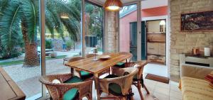 Villa Macaklin - Beachfront heritage villa in Čikat Forest Park