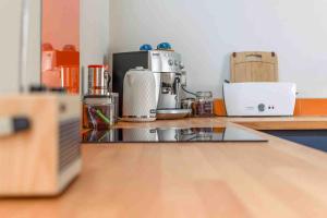 18th Century modern conversion with private parking