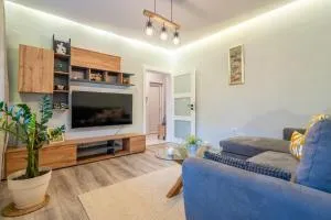 Lotus apartments with free parking - Wolujak