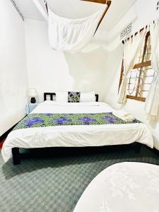 Ethiopian restaurant and lodge