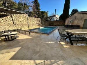 Appartements Appartement avec Piscine privee dans Residence pour 6 personnes : photos des chambres