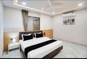 Hotel Eternity