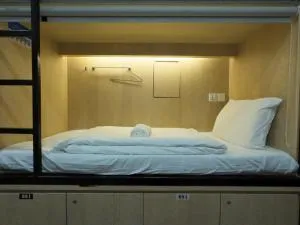 The Room @ Bugis - Szingapúr