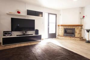 Charming Villa in Linares with Private Pool