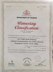 White Petals -3 BHK Homestay Munnar - Available For Indian Nationals Only