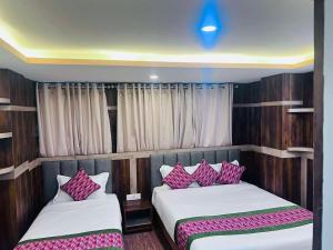 Hotel Middle Temple Pvt Ltd