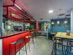Hotels B&B HOTEL Orleans Nord Saran : photos des chambres