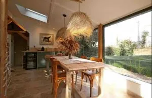 Cottage Normand avec sa grande piscine chauffée toute l année sur parc arboré et clos En plein coeur de la campagne adapté aux kids et Dog friendly - 阿夫尔和伊通韦尔讷伊