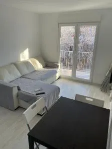 Apartamento luminoso en Rocafort - Villaverde