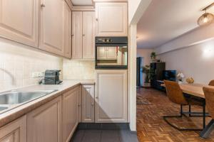 App met prachtige zeezichten op 1min van strand