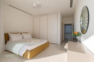 Vivo Mare Beachfront Villas - Emerald