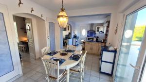 Villas Meschers sur Gironde - SEDUISANT COIN DE PARADIS avec sa PISCINE PRIVEE : photos des chambres