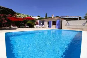 Villa Les Lauriers Blancs pour 6 personnes avec piscine privée et vue mer à La Londe-Les-Maures - 科洛布里埃