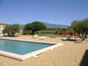 Sejours a la ferme La Grange de Campaulise - Camping a la ferme - Hebergements - Mont Ventoux : photos des chambres