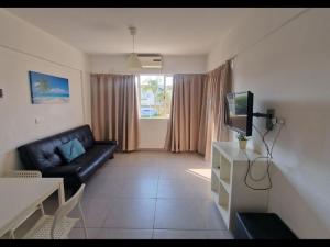 Sunny holiday by konnos