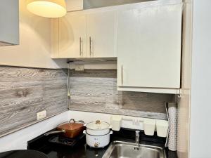Studio Condo Unit Stamford Executive Residences Near McKinley & BGC
