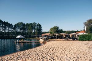 Chalets Grand Chalet de Pitrot : photos des chambres