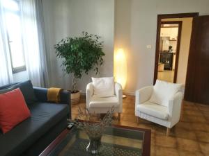 Acogedora Casa con Jardín