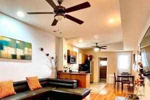 Modern Cozy Huge Balcony in Heart of Passyunk