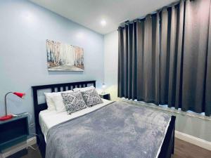 Rittenhouse Square near Kimmel Center 1BD