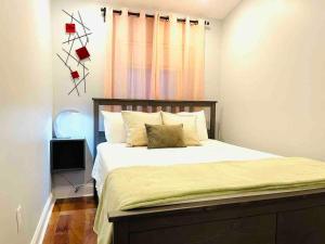 Vibrant 1BD Suite in Downtown Center City