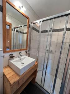 Chalets Chalet cosy pour 13 sauna : photos des chambres