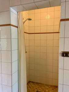 Naturnära boende med 6 sovplatser och 120 m2 på Ängaröds Gård