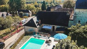 Maisons de vacances Coeur de village, maison pour 8 avec piscine : Maison de Vacances
