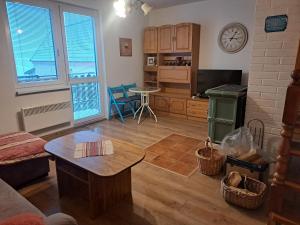 Alena Hutarova -Chalupa Bzince pod Javorinou