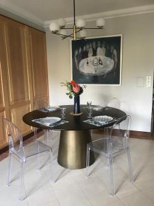 Superbe appartement entier et traversant 135m2, classé 5 étoiles, Sarlat centre