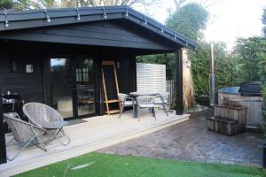 Caban Y Tan Dderwen with private Wood Fired Hot Tub
