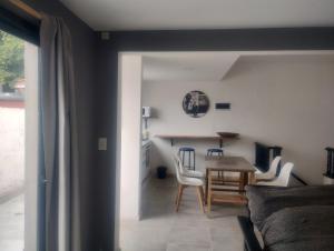 Departamento 3 amb con parrilla en La Perla