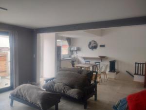 Departamento 3 amb con parrilla en La Perla