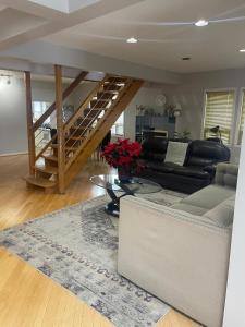 Extremely Cheap Room in Best Area 24x7 Checkin