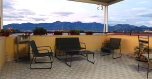 Palazzo Di Donna panoramic terraces and private parking strategic to Amalfi Coast, Pompei, Napoli