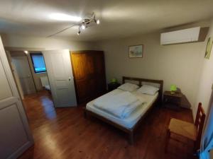 Maisons de vacances Gite les Dames - Mens : photos des chambres