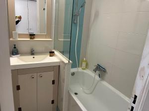 Sun and Sea YourHostHelper