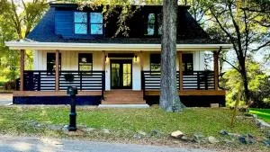 Epic Retreat at Mystic Falls 5 Bedrooms 3 Baths - 卡温顿