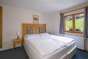 Double Room with Extra Bed room in Hotel Hvezda