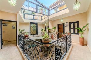 Riad Dar Davia - Jacuzzi Rooftop - Breakfast