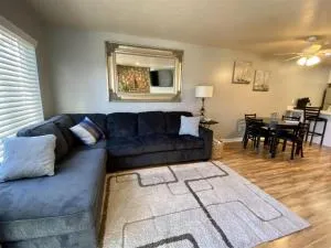 Beautiful Inn Building Condo 208 Pet friendly - Preston