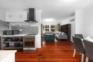 Best Value 4Beds Home Near Shops, Cafes and Forest